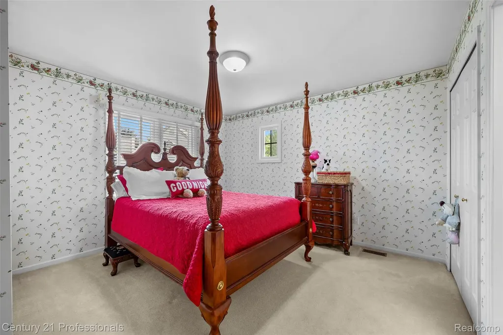 3251 Long Meadow Court West Bloomfield Charter Township MI 48324