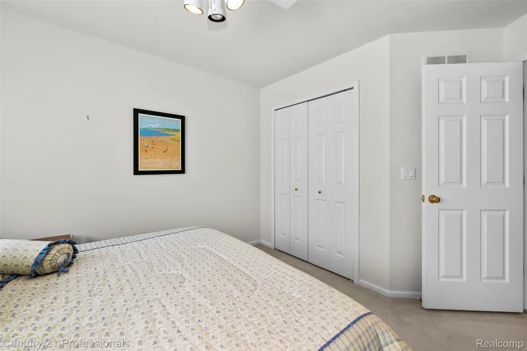 3251 Long Meadow Court West Bloomfield Charter Township MI 48324