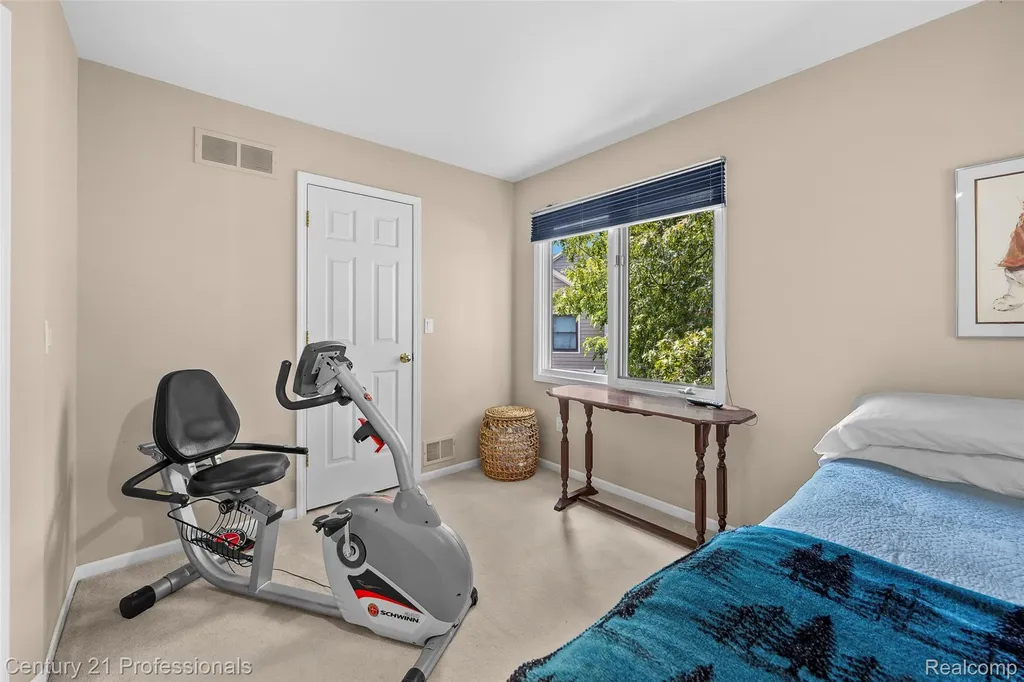 3251 Long Meadow Court West Bloomfield Charter Township MI 48324