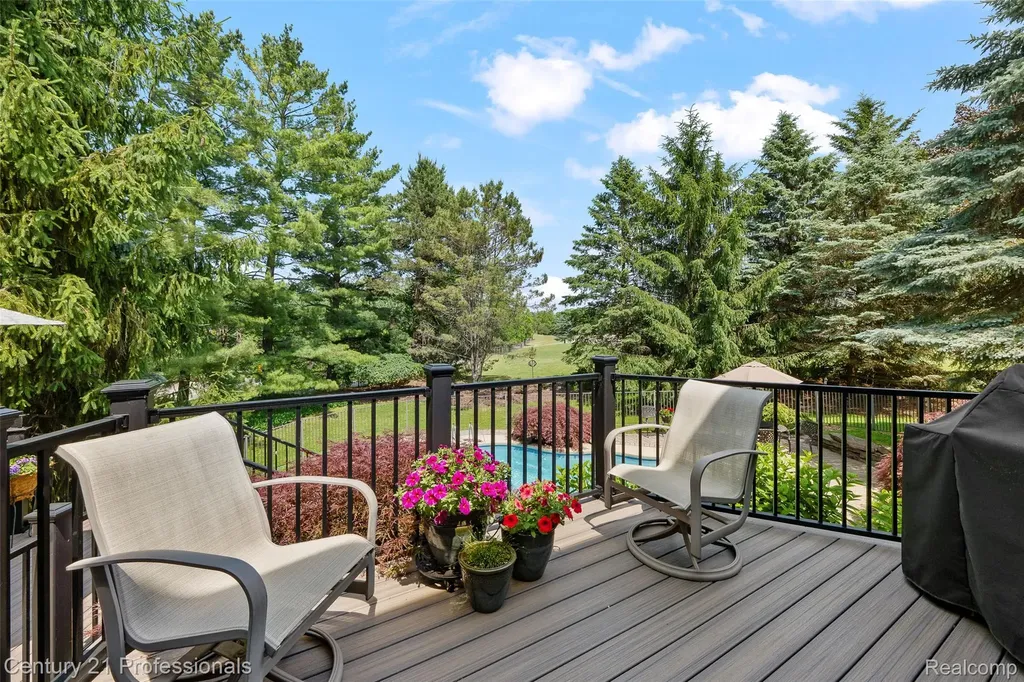 3251 Long Meadow Court West Bloomfield Charter Township MI 48324