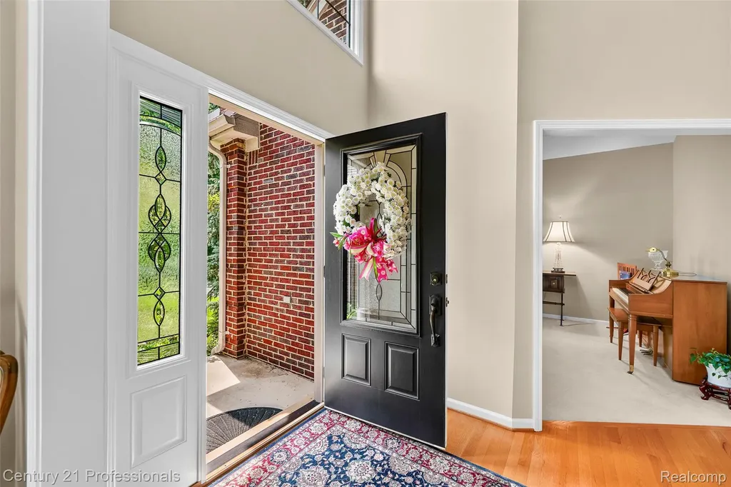 3251 Long Meadow Court West Bloomfield Charter Township MI 48324
