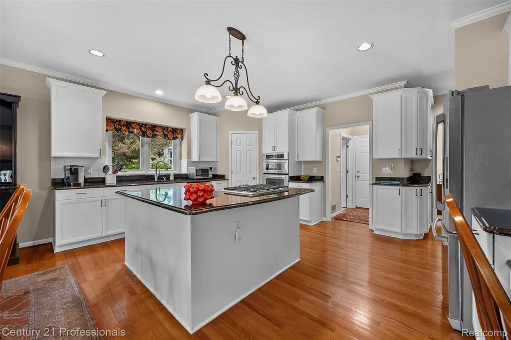 3251 Long Meadow Court West Bloomfield Charter Township MI 48324