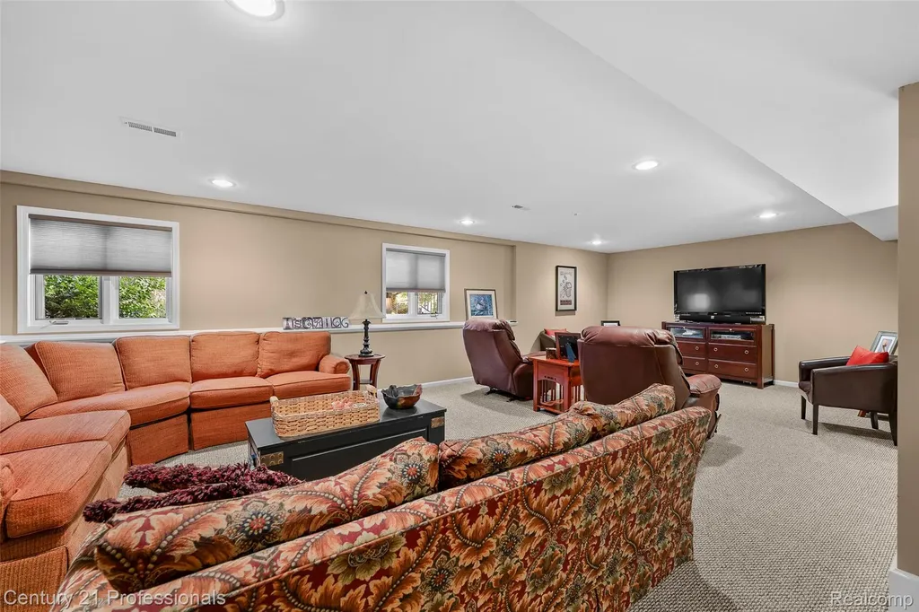 3251 Long Meadow Court West Bloomfield Charter Township MI 48324