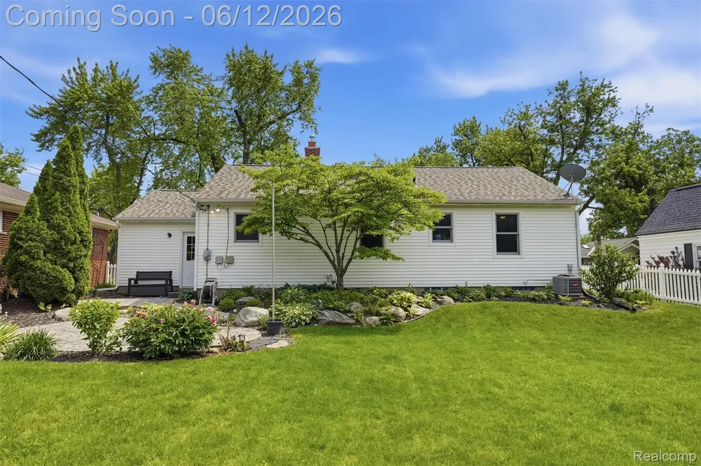 330 Whipple Street South Lyon City MI 48178