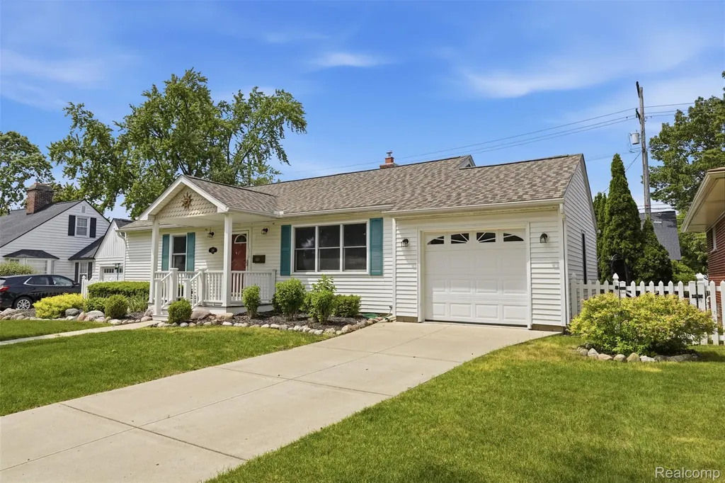 330 Whipple Street South Lyon City MI 48178