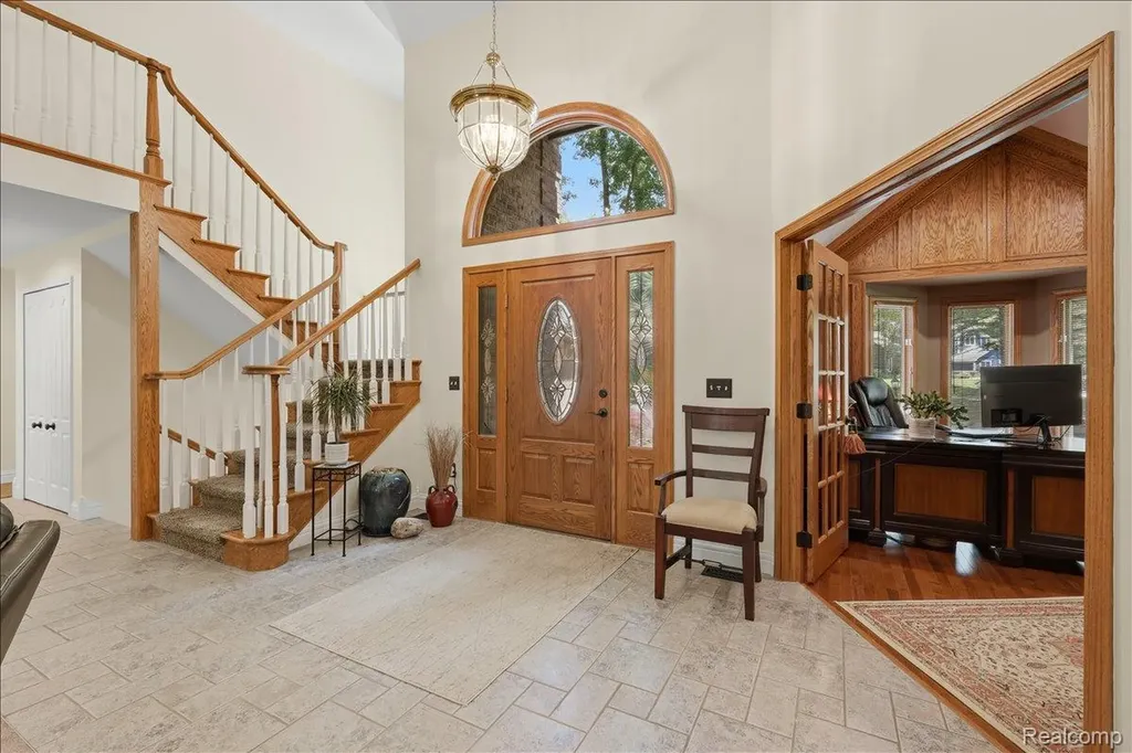 10005 Creekwood Trail Springfield Charter Township MI 48350