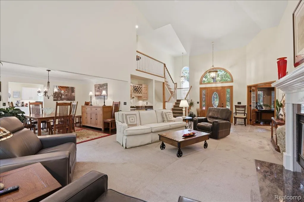 10005 Creekwood Trail Springfield Charter Township MI 48350