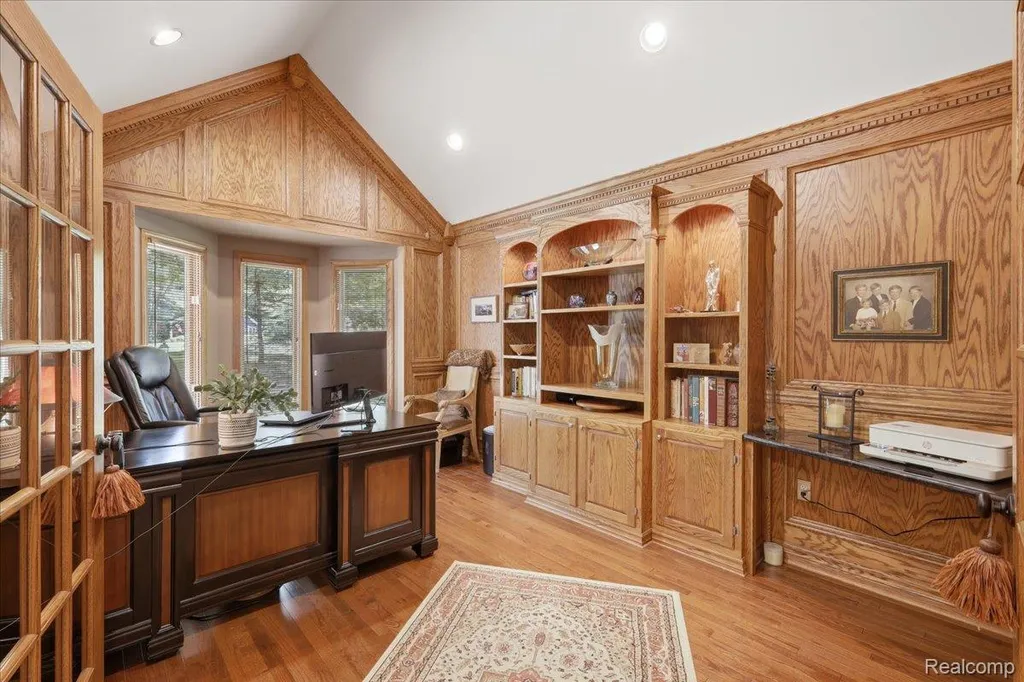 10005 Creekwood Trail Springfield Charter Township MI 48350