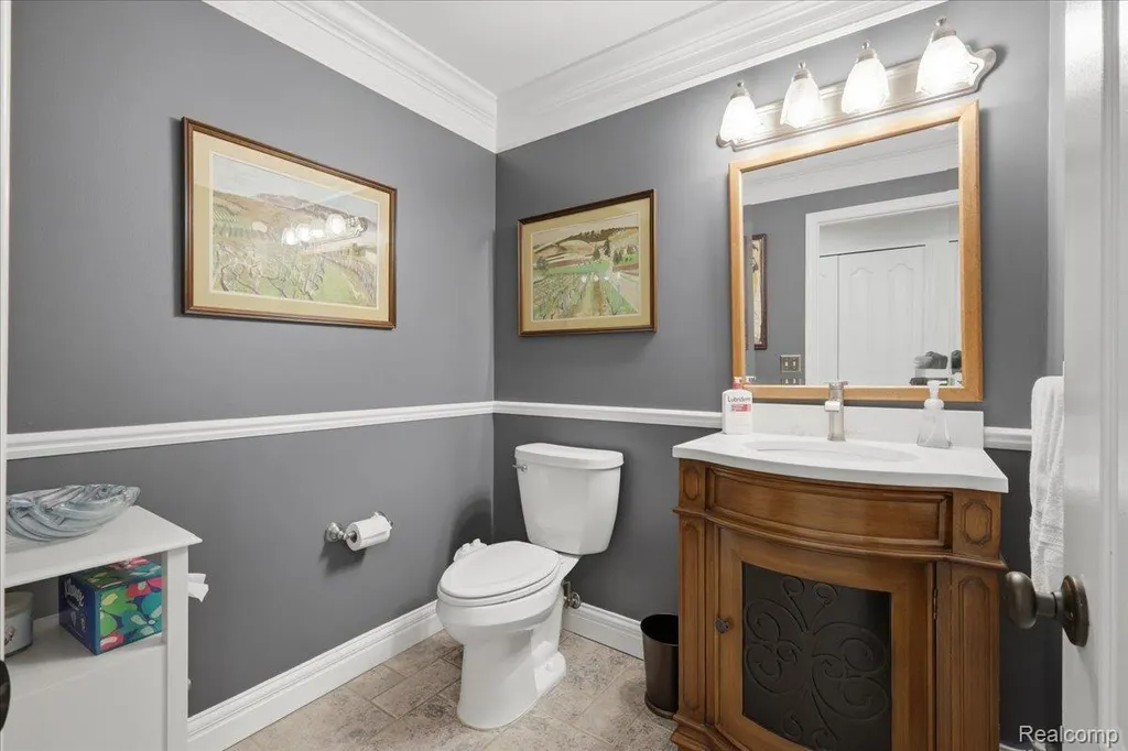 10005 Creekwood Trail Springfield Charter Township MI 48350