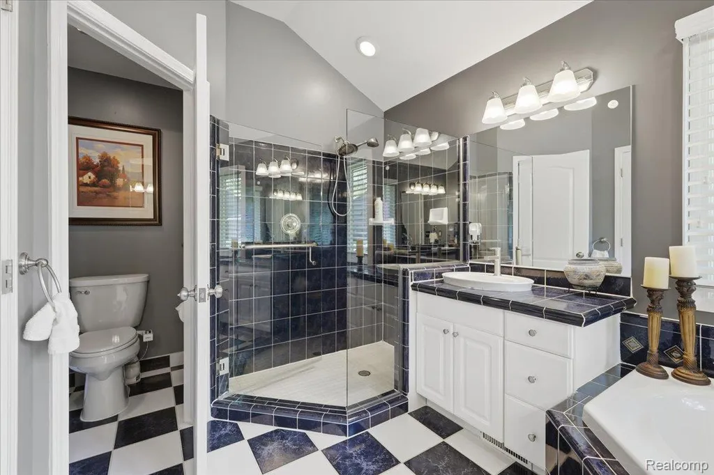 10005 Creekwood Trail Springfield Charter Township MI 48350