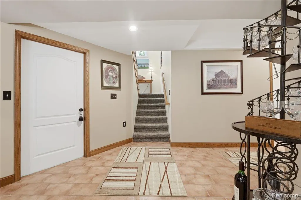 10005 Creekwood Trail Springfield Charter Township MI 48350
