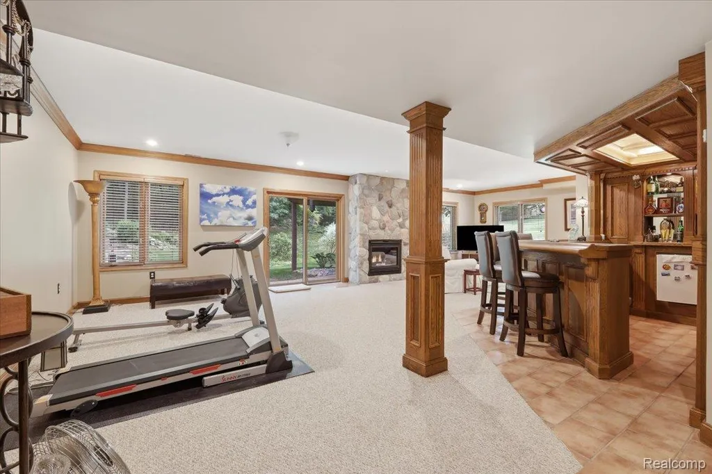 10005 Creekwood Trail Springfield Charter Township MI 48350