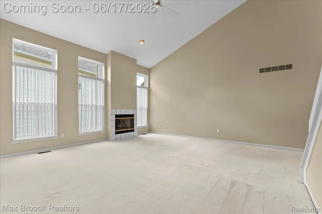 34896 Pennington Drive Farmington Hills City MI 48335