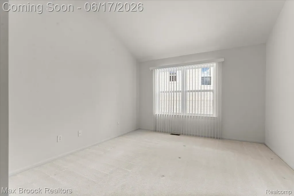 34896 Pennington Drive Farmington Hills City MI 48335