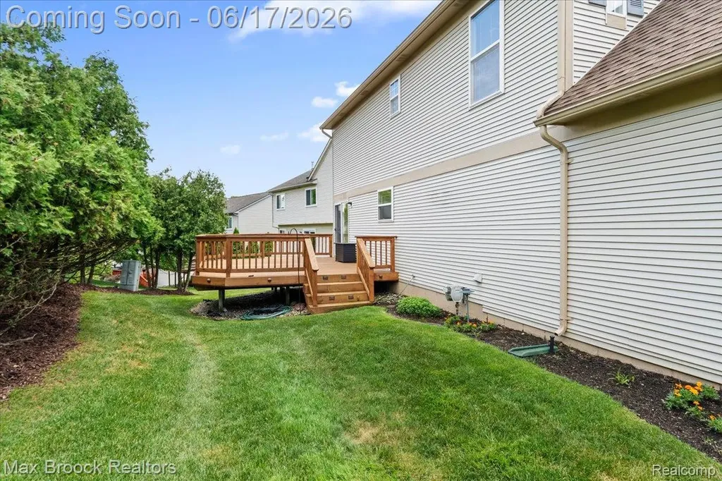 34896 Pennington Drive Farmington Hills City MI 48335