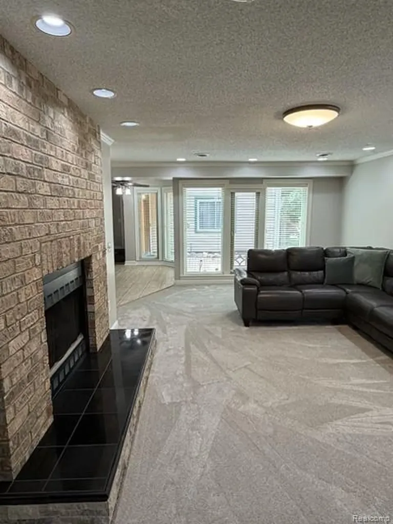 4790 Meridian Road Williamstown Township MI 48895