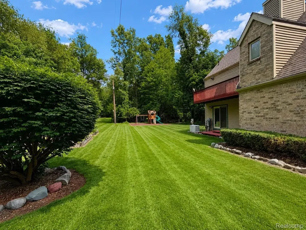 4790 Meridian Road Williamstown Township MI 48895