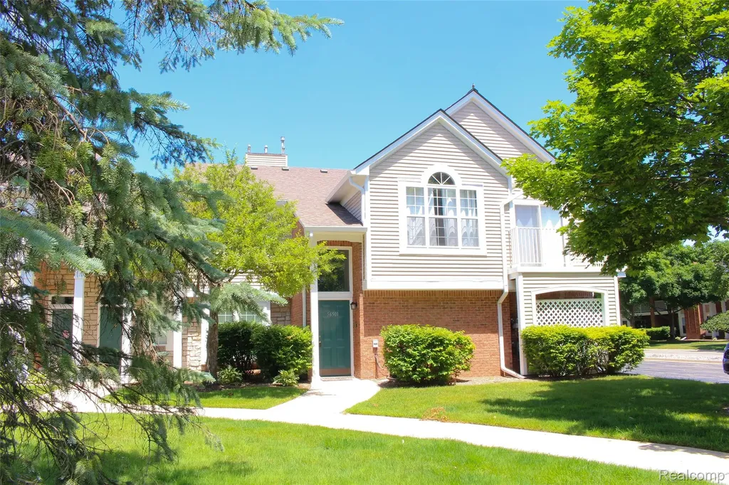 56501 Chesapeake Trail Shelby Charter Township MI 48316