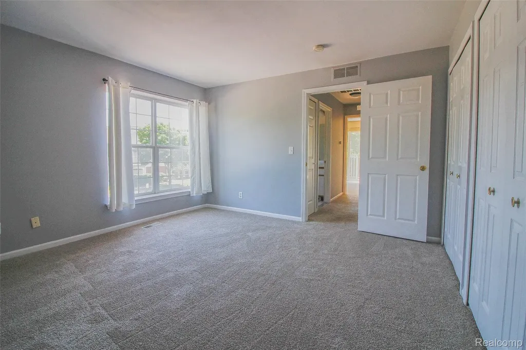 56501 Chesapeake Trail Shelby Charter Township MI 48316