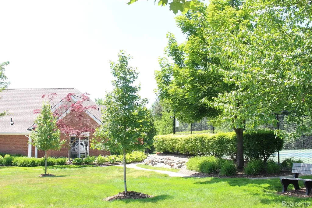 56501 Chesapeake Trail Shelby Charter Township MI 48316