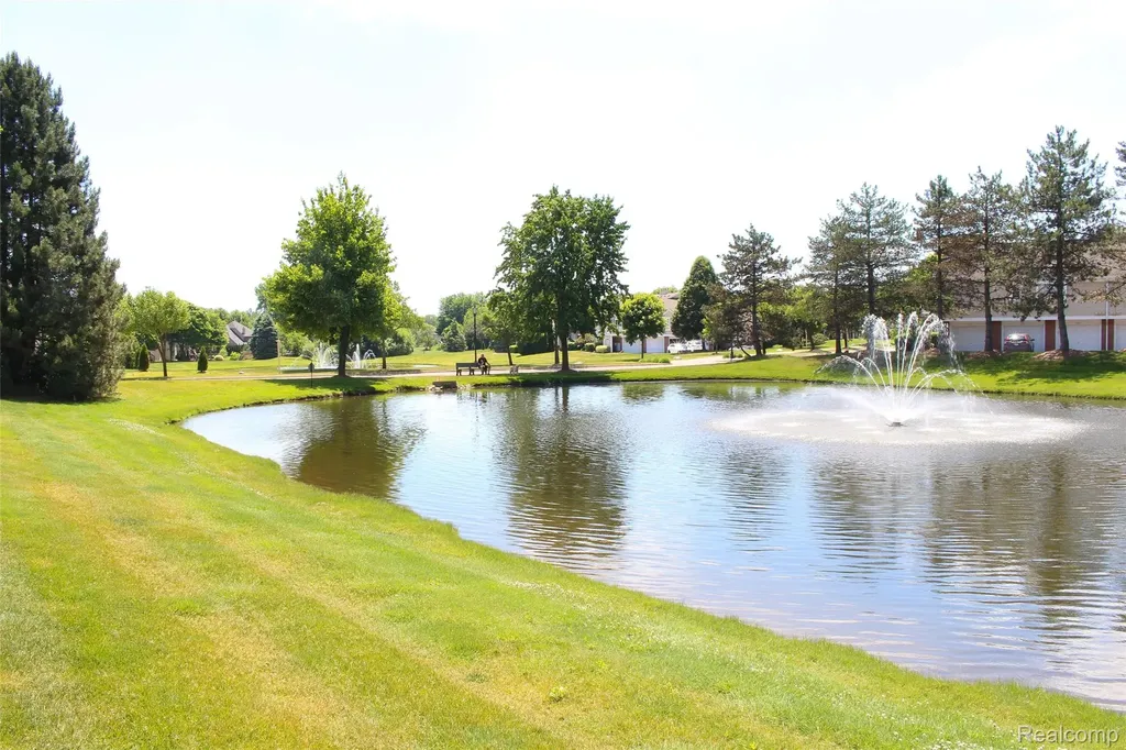 56501 Chesapeake Trail Shelby Charter Township MI 48316
