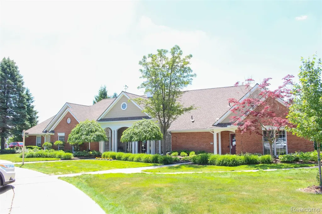 56501 Chesapeake Trail Shelby Charter Township MI 48316
