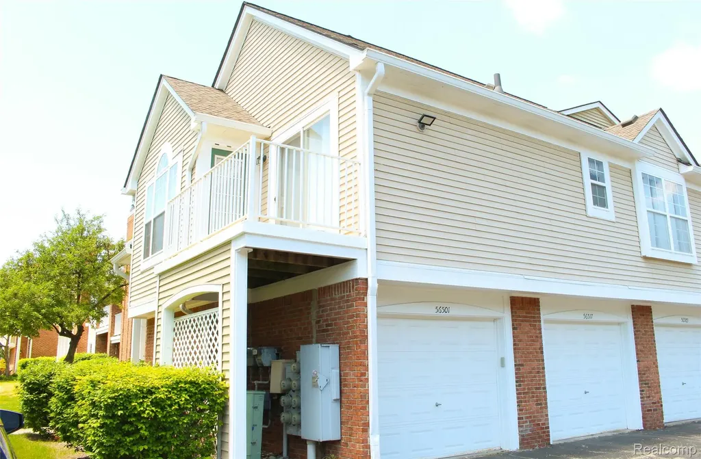 56501 Chesapeake Trail Shelby Charter Township MI 48316