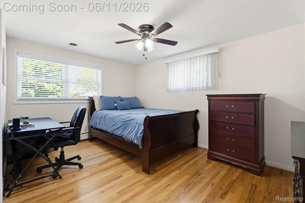 36521 Gloucester Drive Clinton Charter Township MI 48035
