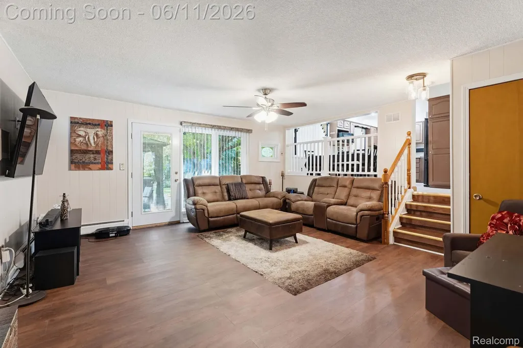 36521 Gloucester Drive Clinton Charter Township MI 48035