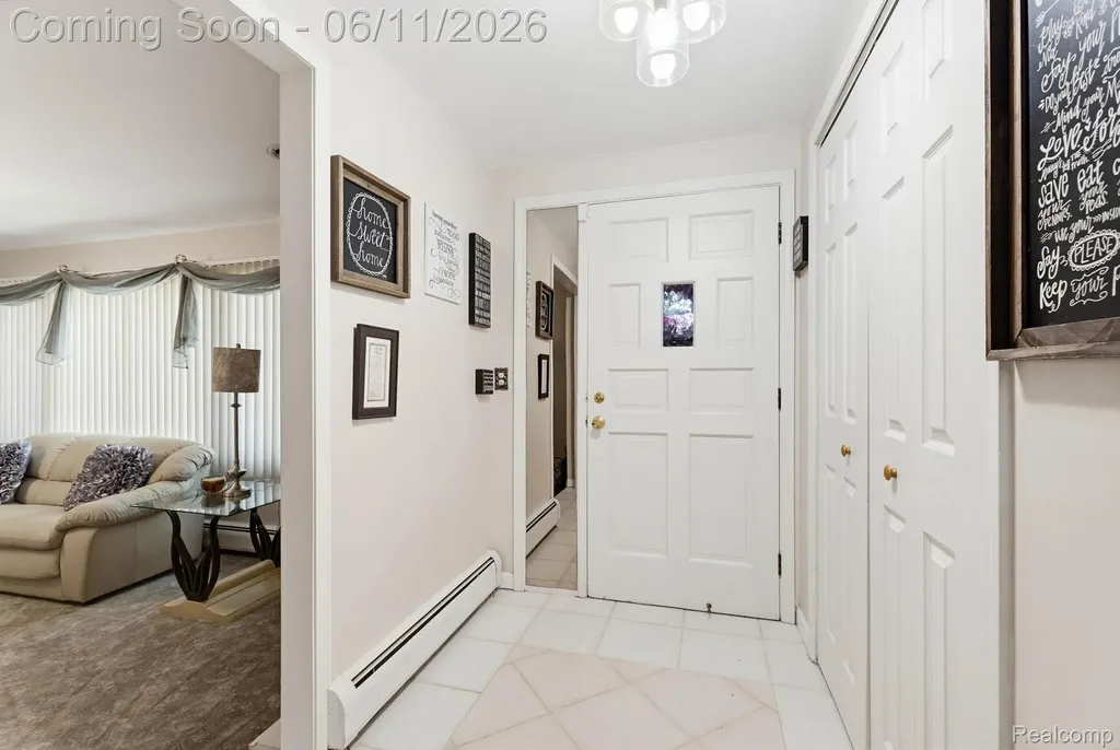 36521 Gloucester Drive Clinton Charter Township MI 48035