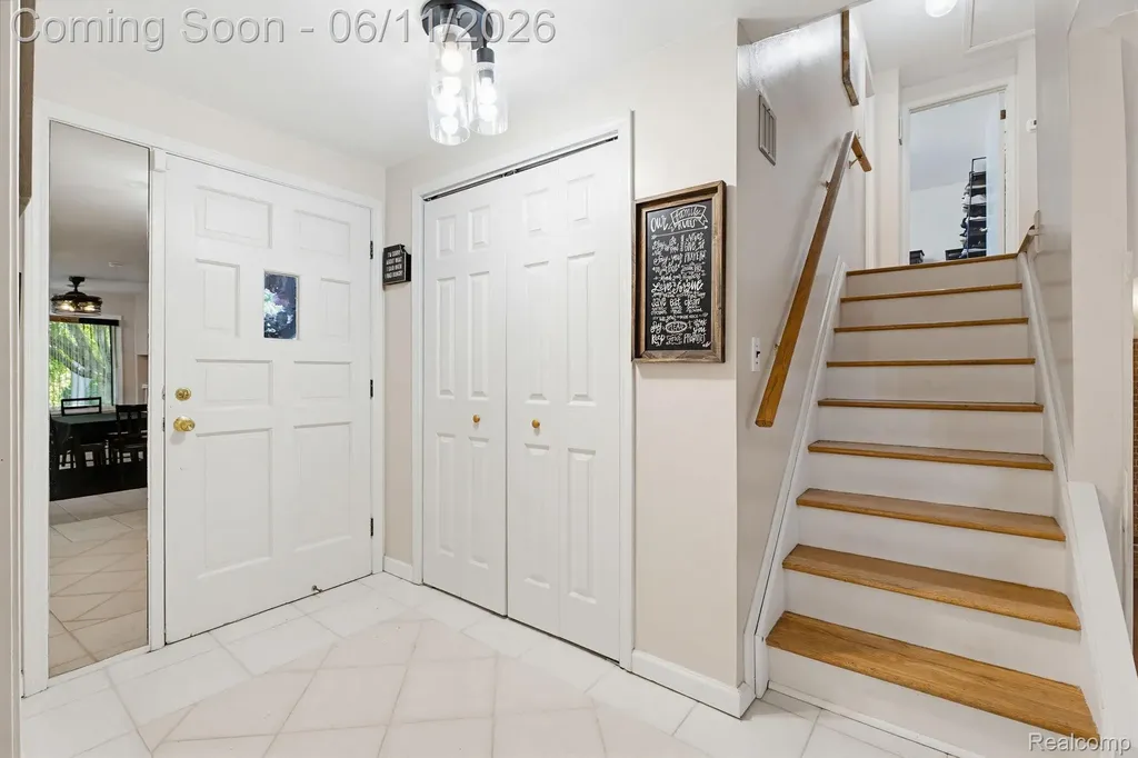 36521 Gloucester Drive Clinton Charter Township MI 48035