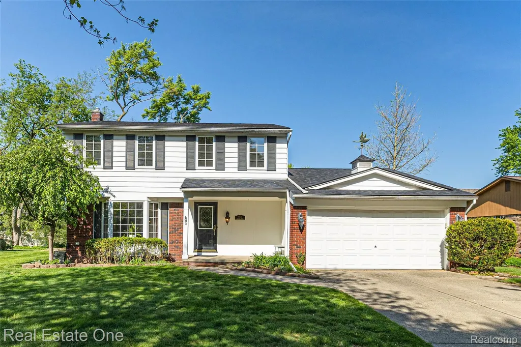4931 Calvert Drive Troy City MI 48085