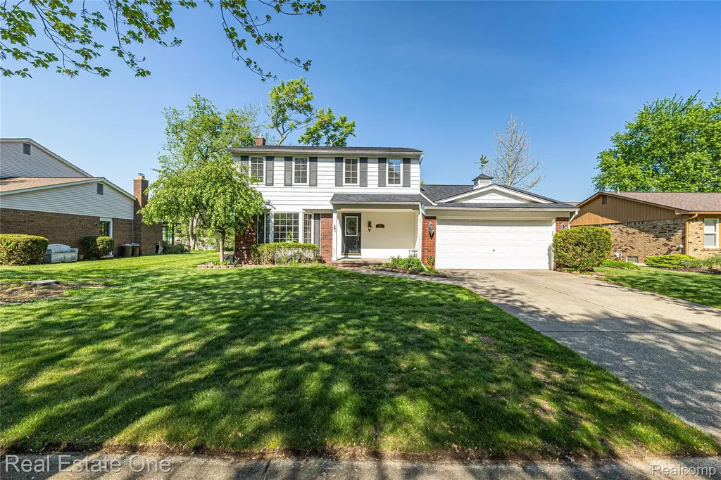 4931 Calvert Drive Troy City MI 48085