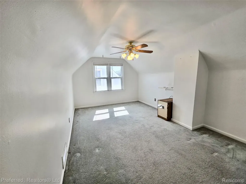 24353 Dartmouth Street Dearborn Heights City MI 48125
