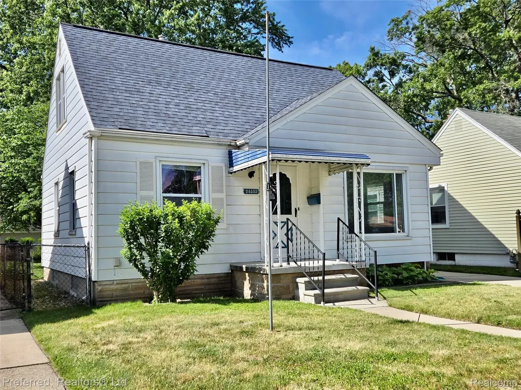 24353 Dartmouth Street Dearborn Heights City MI 48125