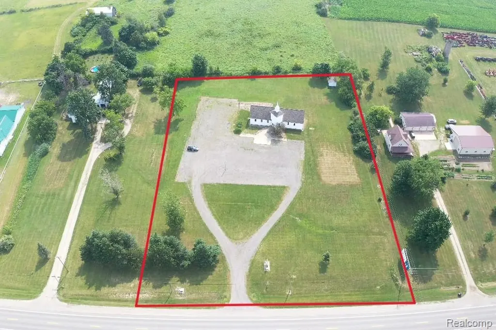 3909 S Van Dyke Road Marlette City MI 48453