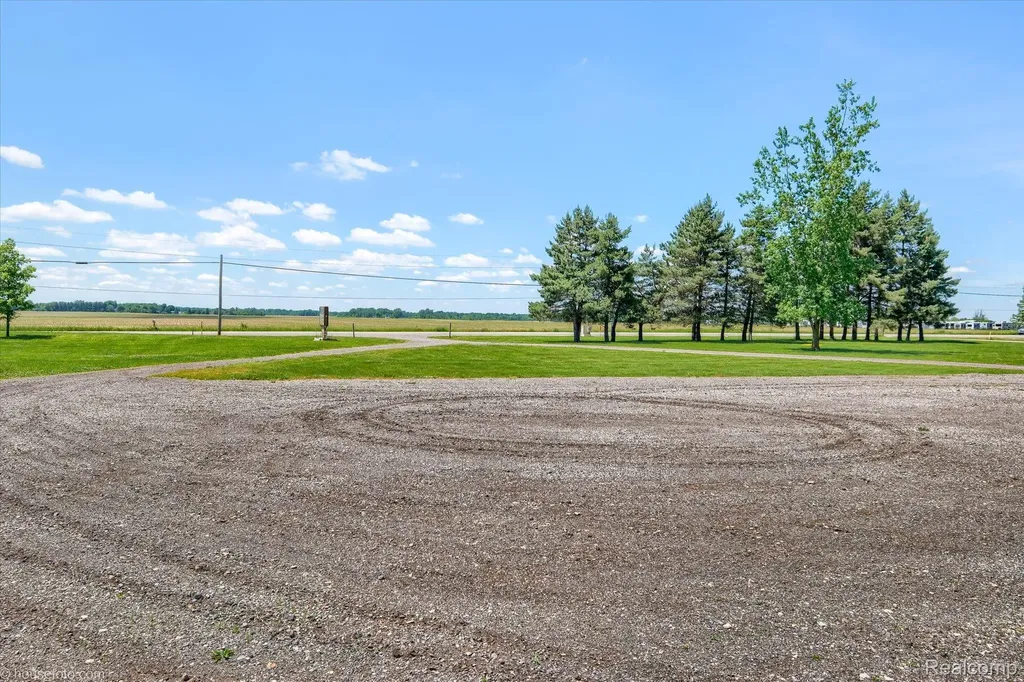 3909 S Van Dyke Road Marlette City MI 48453