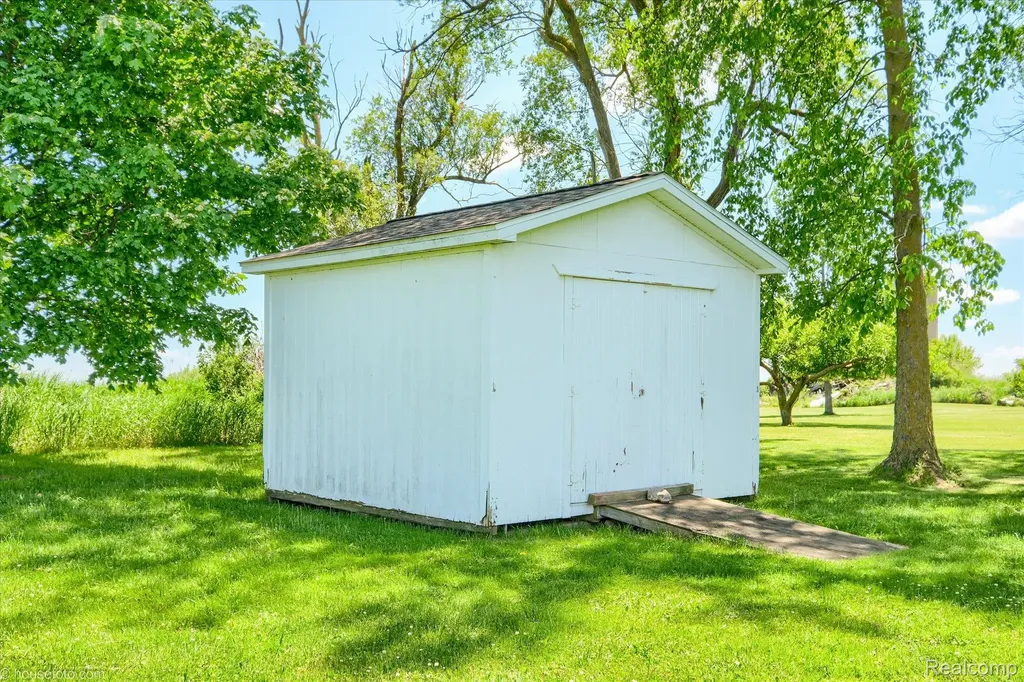3909 S Van Dyke Road Marlette City MI 48453