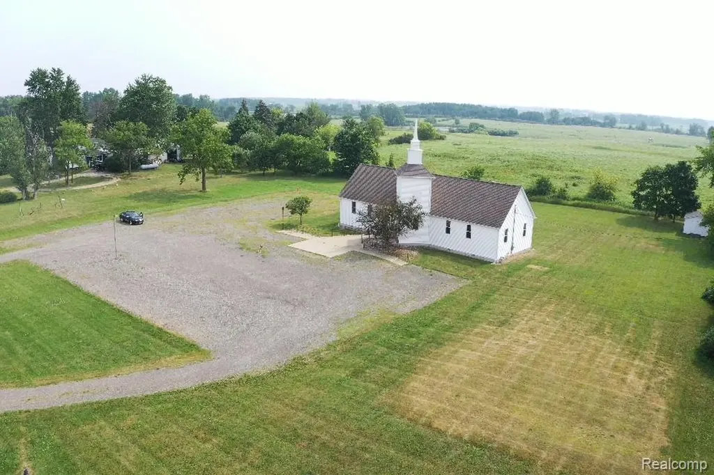 3909 S Van Dyke Road Marlette City MI 48453