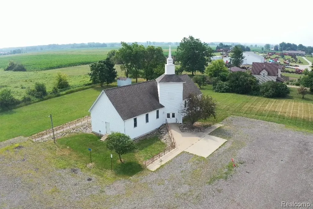 3909 S Van Dyke Road Marlette City MI 48453