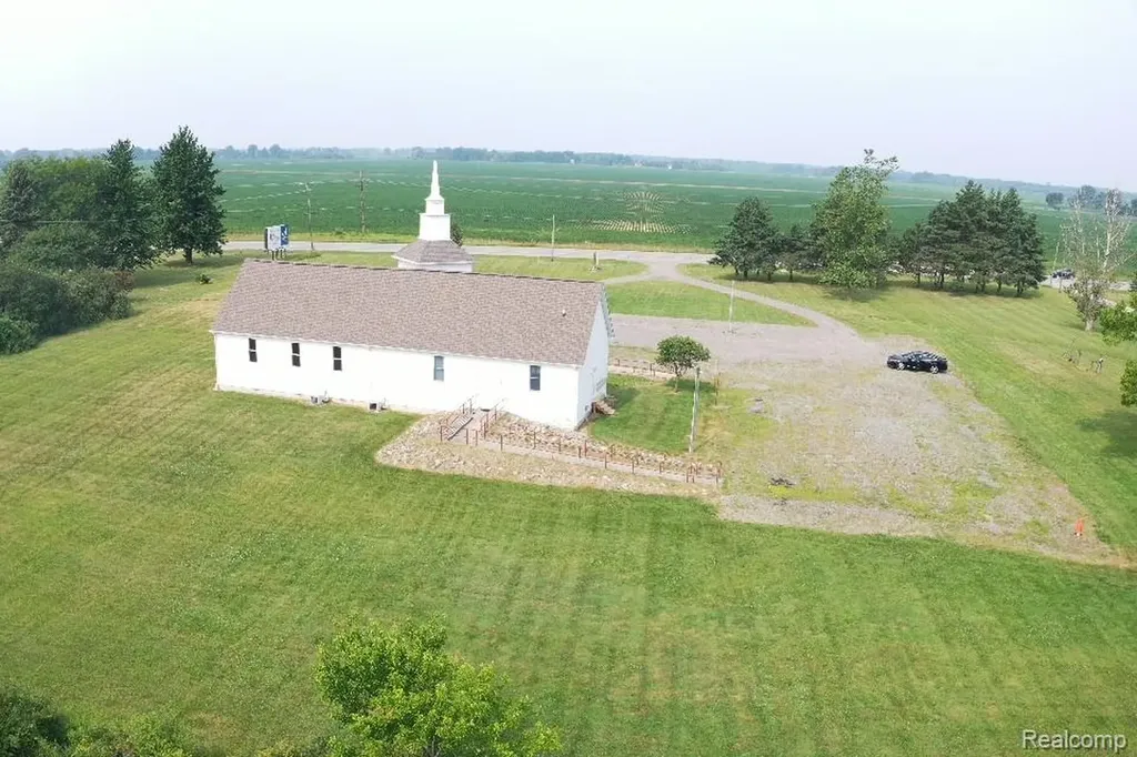 3909 S Van Dyke Road Marlette City MI 48453