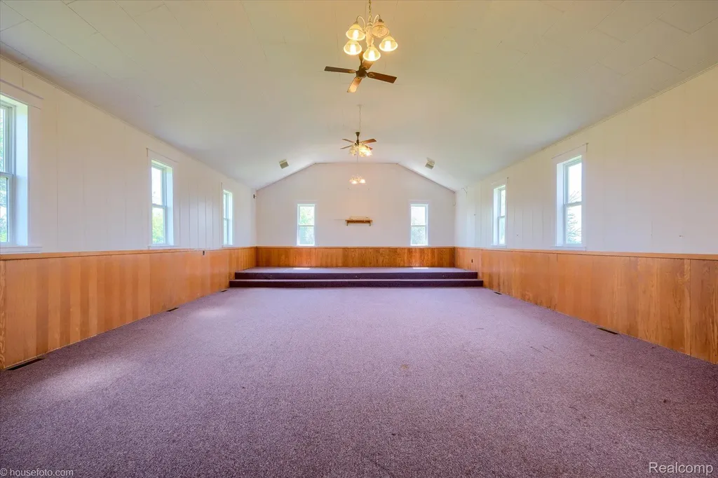 3909 S Van Dyke Road Marlette City MI 48453