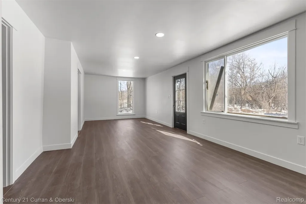 4296 Burgess Road Putnam Township MI 48169