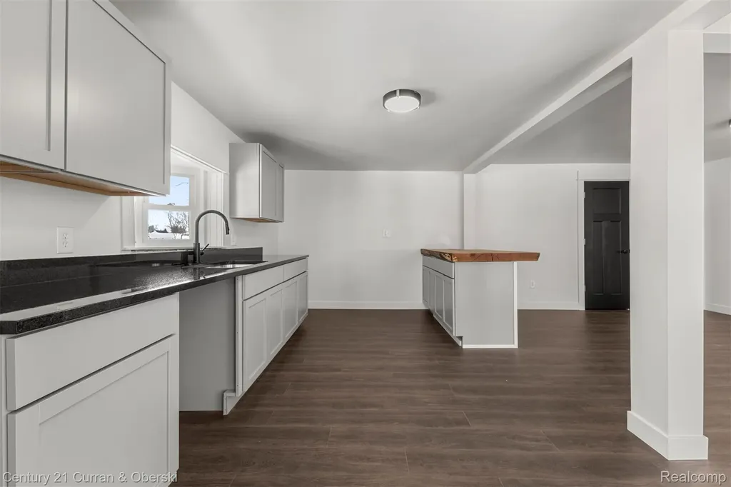4296 Burgess Road Putnam Township MI 48169