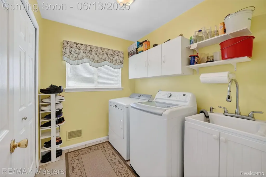 28817 Sugar Island Court Gibraltar City MI 48173