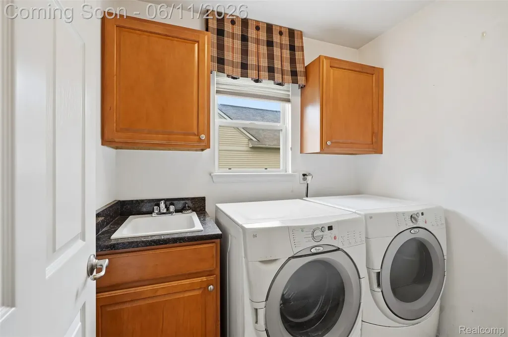 28101 Tremonte Drive Lyon Charter Township MI 48165