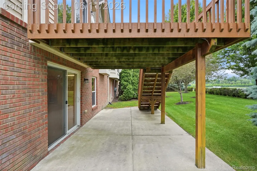 28101 Tremonte Drive Lyon Charter Township MI 48165