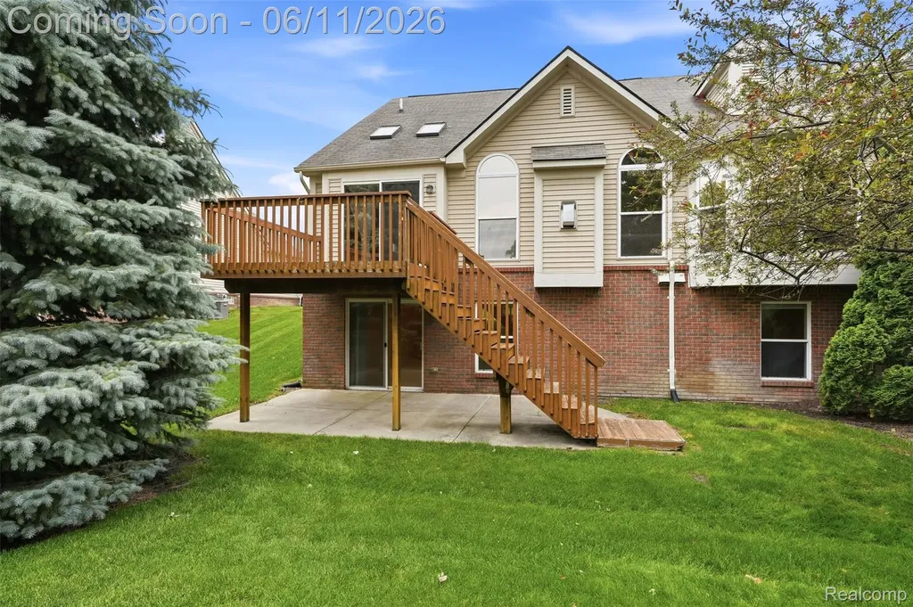 28101 Tremonte Drive Lyon Charter Township MI 48165