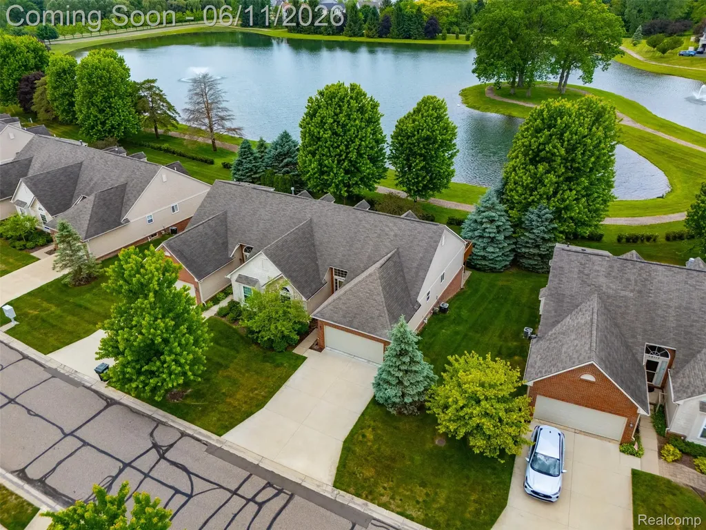28101 Tremonte Drive Lyon Charter Township MI 48165