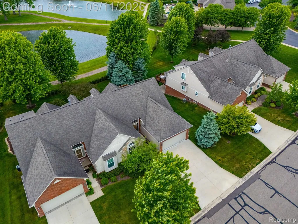 28101 Tremonte Drive Lyon Charter Township MI 48165